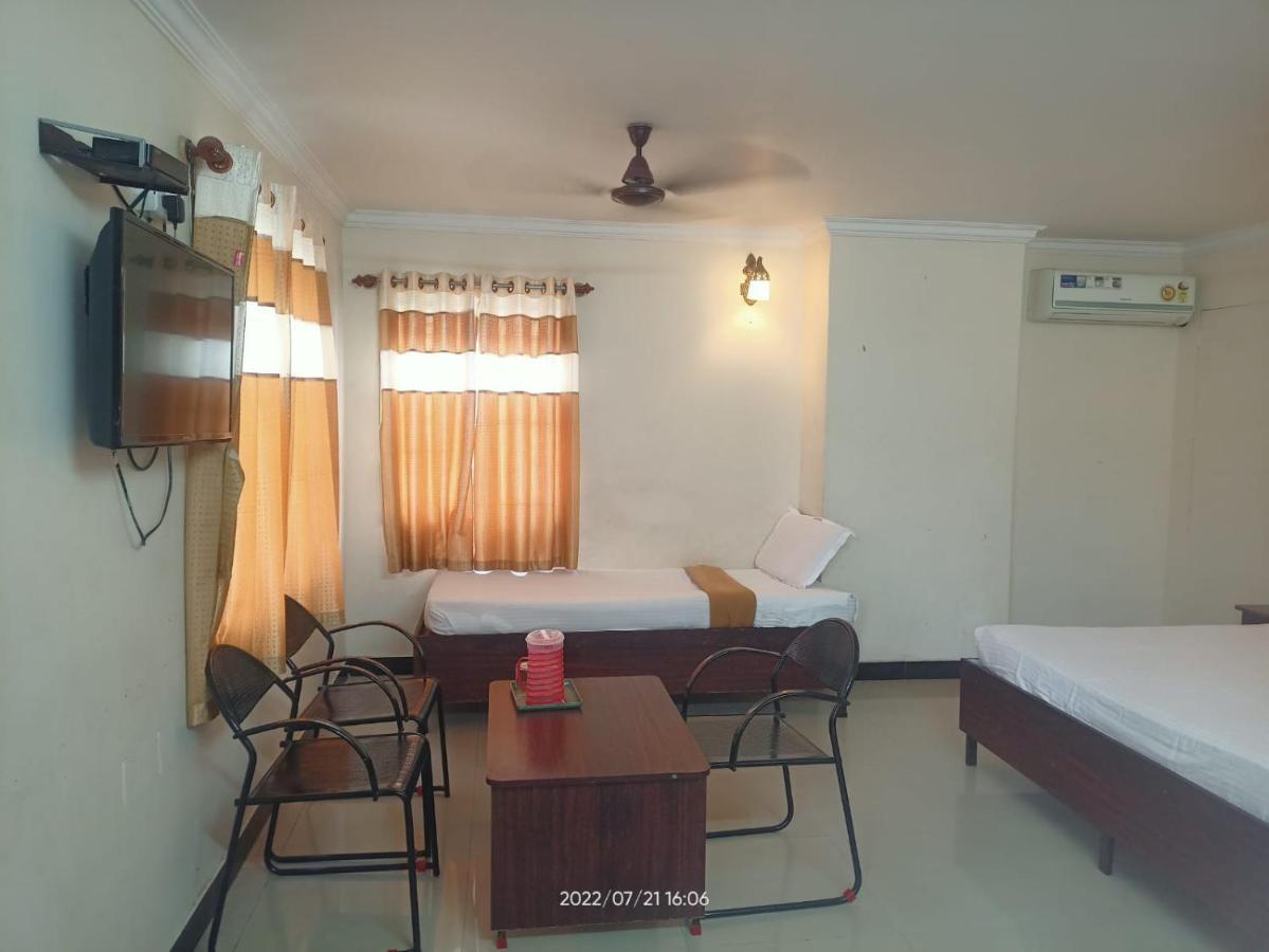 Sky Park Hotels Tiruppur Luaran gambar